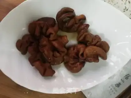 Make Spicy pig intestines step 3