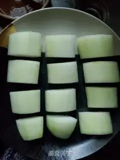 Make Shrimp skin steamed melons step 2