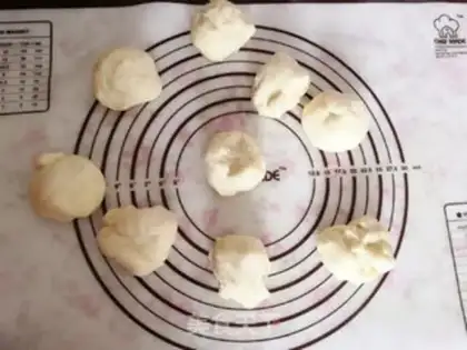 Make Flower bread step 2