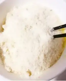 Make Heart-shaped coconut bread step 3