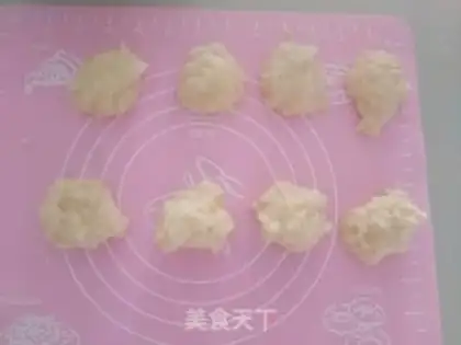 Make Milky coconut buns step 4