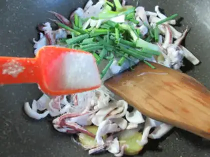 Make Squid fans step 6