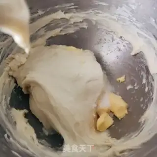 Make Heart-shaped coconut bread step 11