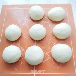 Make Heart-shaped coconut bread step 17