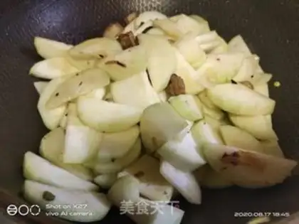 Make Five flowers for a melon step 3