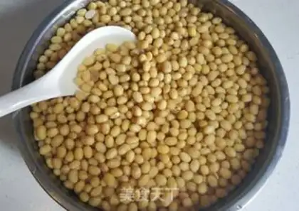 Make Grinding hand-made tofu step 0