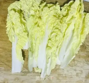 Make Lily cabbage step 1