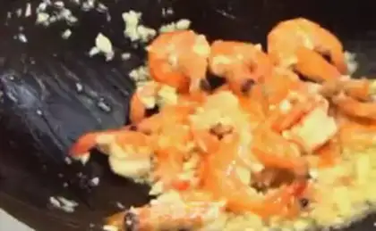 Make Garlic shrimp step 4