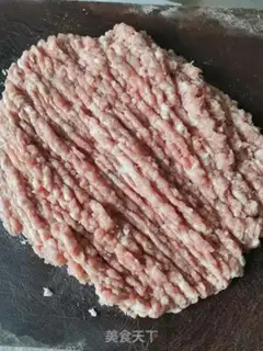 Make The meatloaf makes the acorns step 5