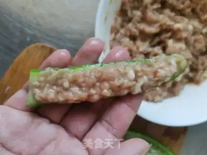 Make The meatloaf makes the acorns step 10
