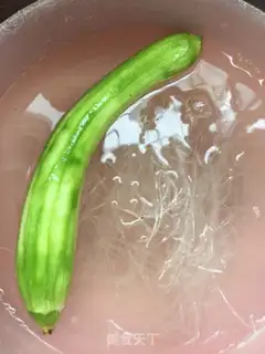 Make A fan of guacamole step 1