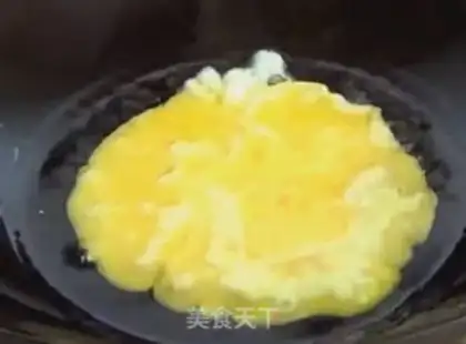 Make Celery fried eggs step 3