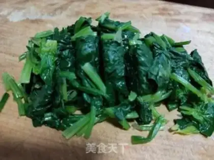 Make Skinny shrimp egg soup step 2
