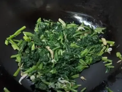 Make Skinny shrimp egg soup step 5