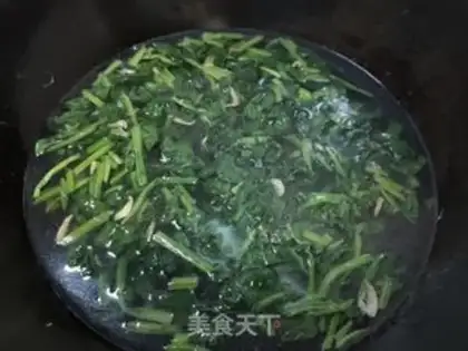 Make Skinny shrimp egg soup step 6