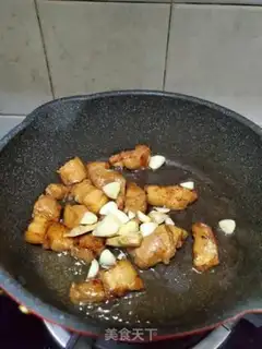 Make Five flowers to burn the mackerel step 2