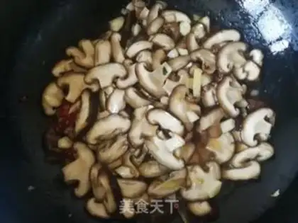 Make Garlic fried mushrooms step 8