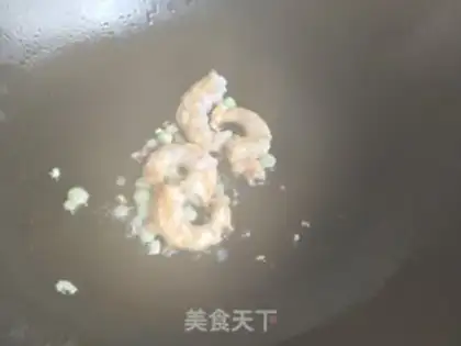 Make Shrimp noodles step 2