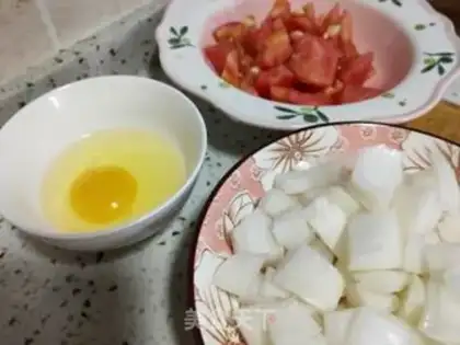 Make Onion fried eggs step 0