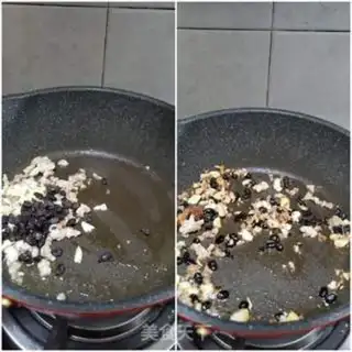 Make The bean drums are fried with herbs step 3