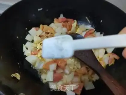 Make Onion fried eggs step 5