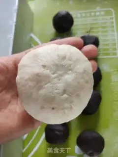 Make Bean roll bread step 12