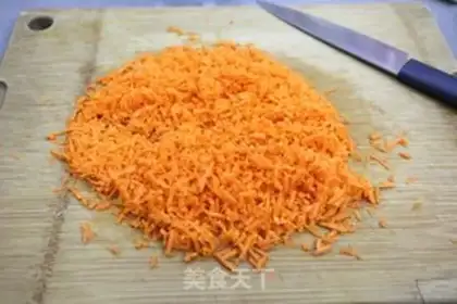 Make Pork sapphire carrots step 5