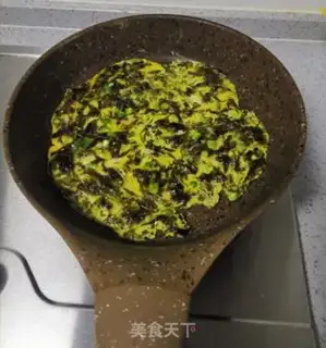 Make A purple eggcake step 5