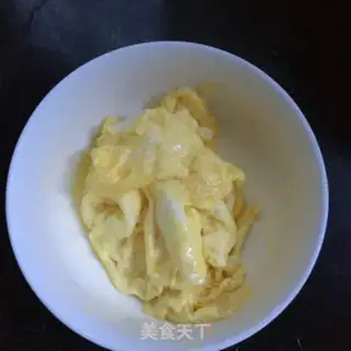 Make Carrot eggs and rice step 4