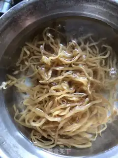 Make The chrysanthemum step 1