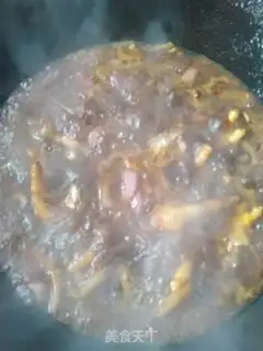 Make Favorite beer chicken claws step 12