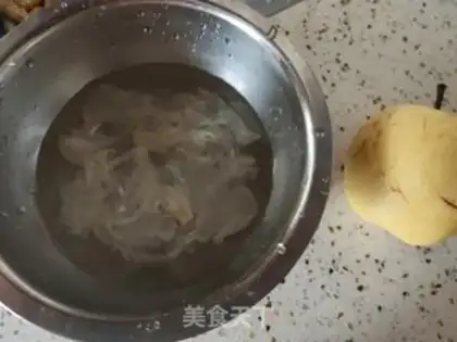 Make Silver-tree Sydney soup step 2