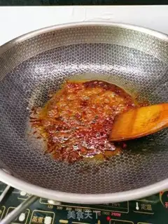 Make Red roasted chicken wings step 5