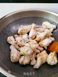 Make Red roasted chicken wings step 6