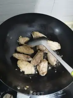 Make Red chicken wings step 1