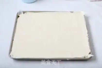 Make Rose cranberry roll step 10