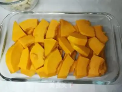Make Pumpkin steams lilies step 1