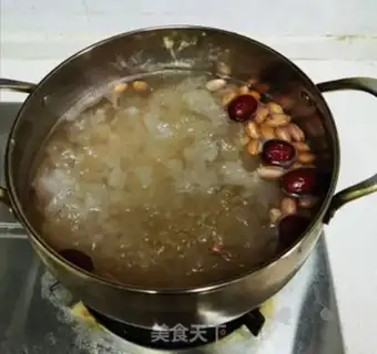 Make Iced Sydney Silver Ear soup step 6