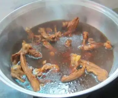 Make Spicy duck stand step 1