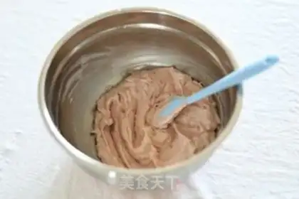Make Rose cranberry roll step 15