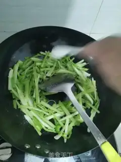 Make Celery beans with fried meat step 2