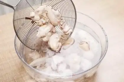 Make A saloon chicken step 1