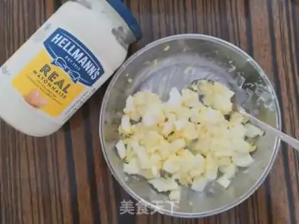 Make Egg sandwich step 6