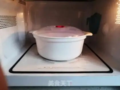 Make The cranberry cake step 3
