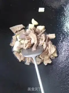Make White oil belly step 8