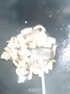 Make White oil belly step 9