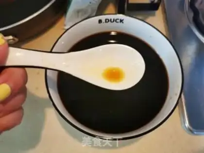 Make Five spicy tea eggs step 1