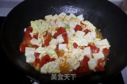 Make Soup egg and tomato tofu step 5