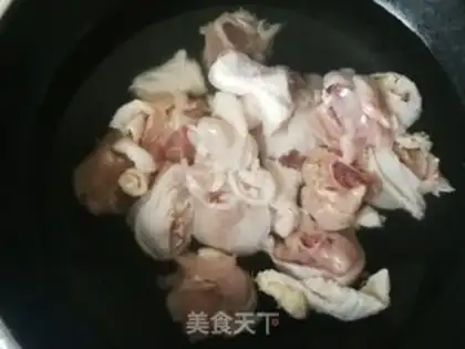 Make Cracker-crumb chicken leg step 1