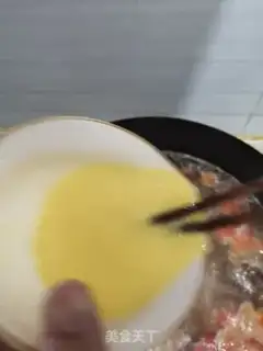 Make Tomato cheese and egg soup step 5